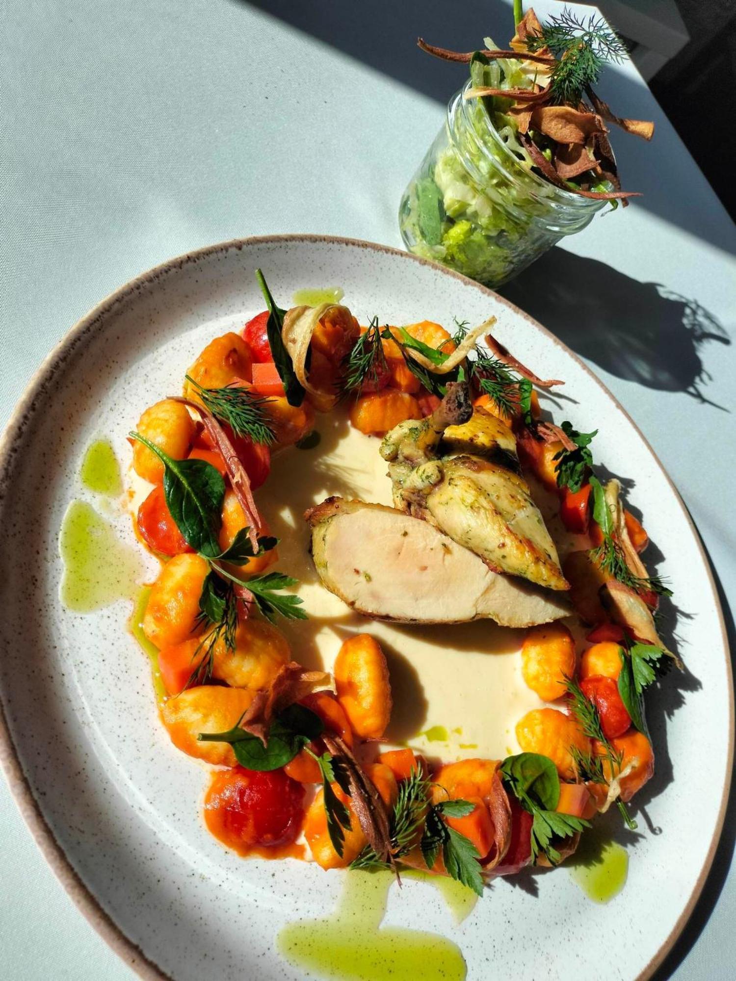 Kamienica Pokoje & Restauracja オパレニツァ エクステリア 写真